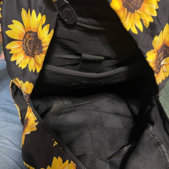 Sunflower Backpack - Picture 2 of 2